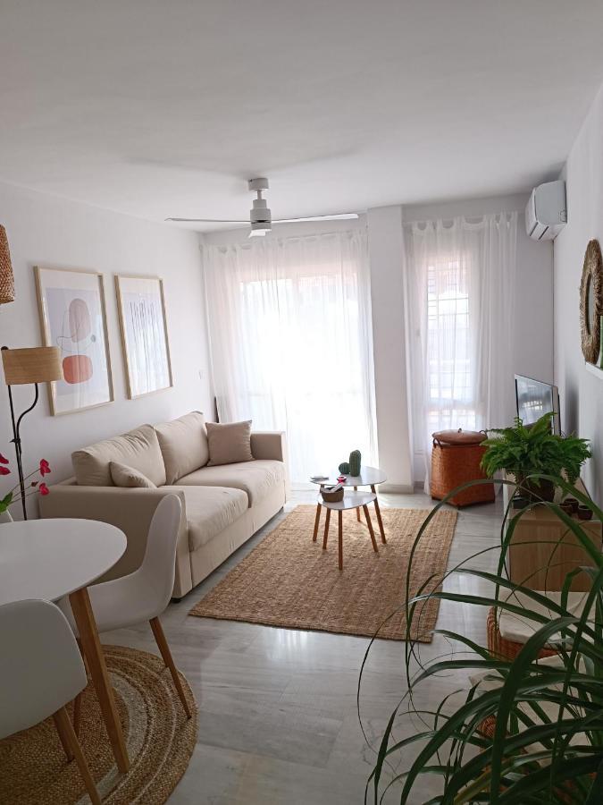 Апартаменти Vista Azul Torremolinos - Carihuela Екстер'єр фото