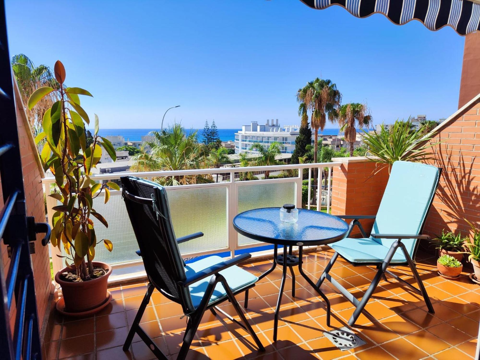Апартаменти Vista Azul Torremolinos - Carihuela Екстер'єр фото
